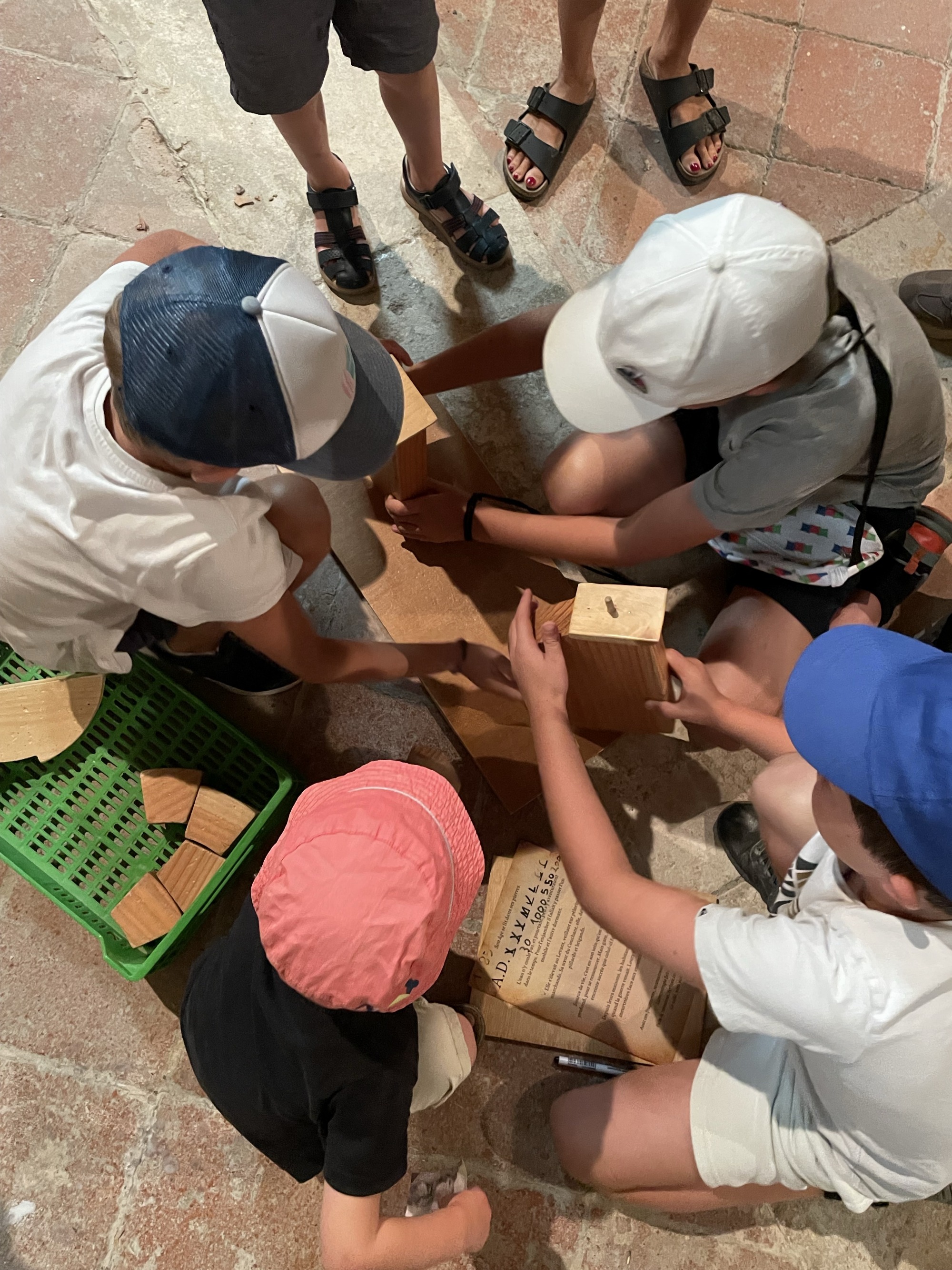 Family activity: The quest for the magic sword in Larressingle_Larressingle