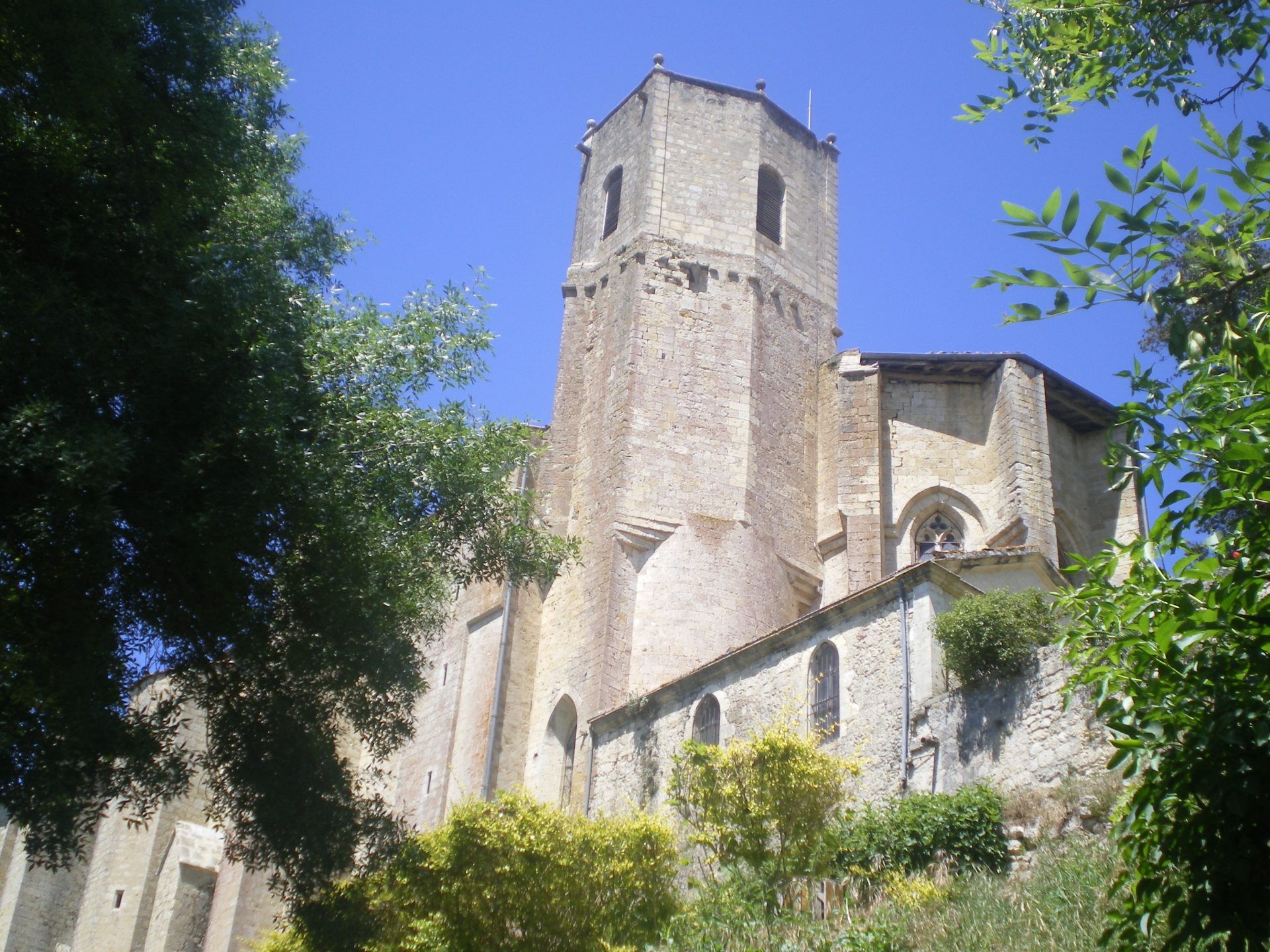 Collégiale de la bastide de Montréal du Gers, Plus beau village de France